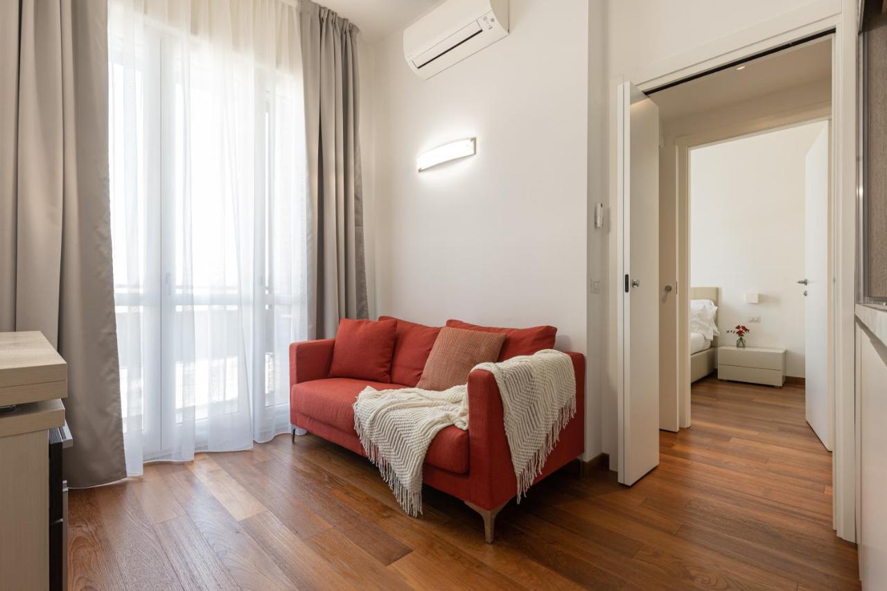 Beplace Apartments In Missori Milan Bagian luar foto