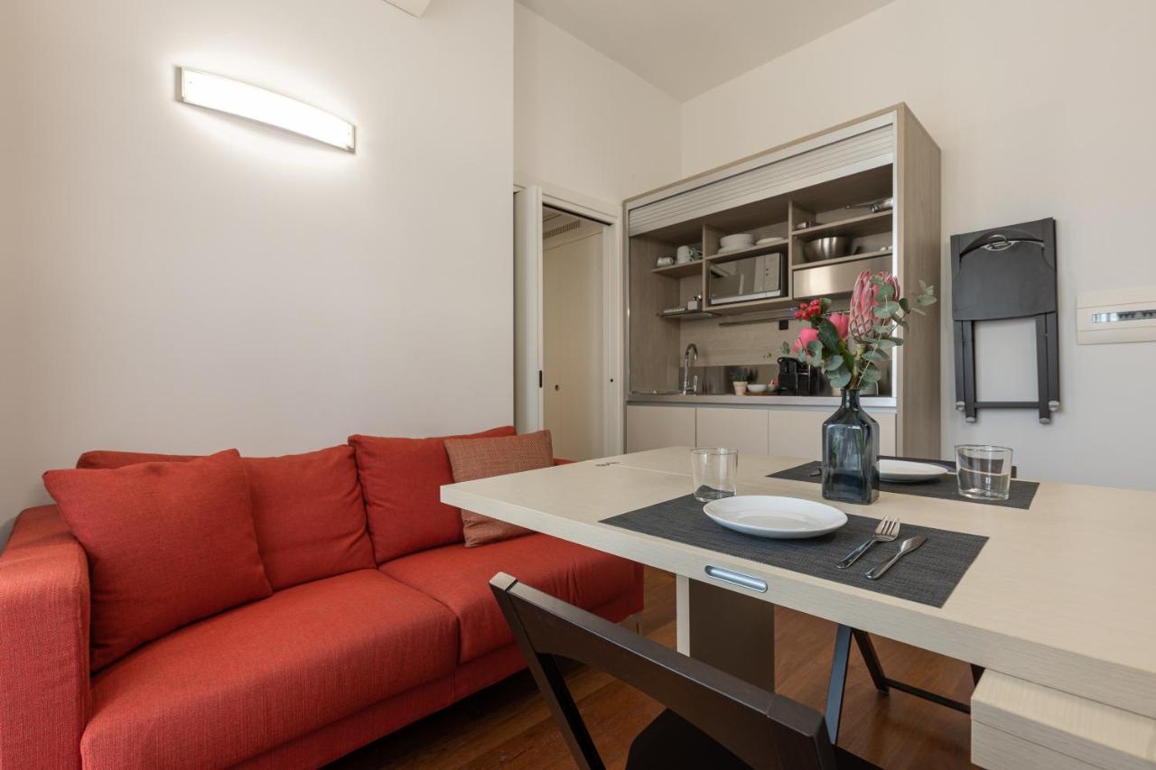 Beplace Apartments In Missori Milan Bagian luar foto
