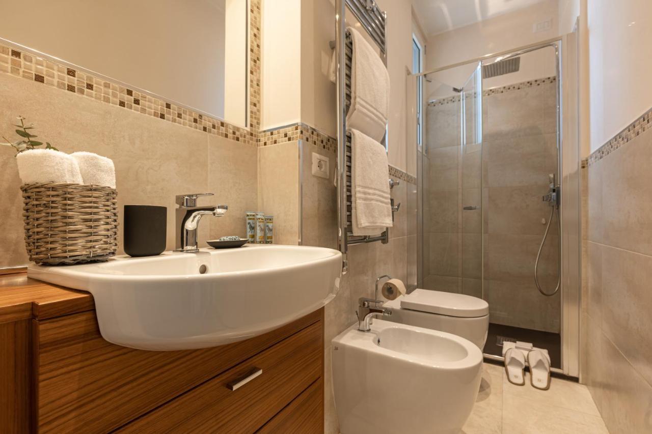 Beplace Apartments In Missori Milan Bagian luar foto